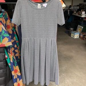 Black & while Lularoe Dress Sz L